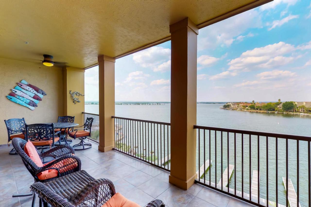 The Waters Condo Building 5 Patriot'S Retreat Хорсшу Бей Екстериор снимка